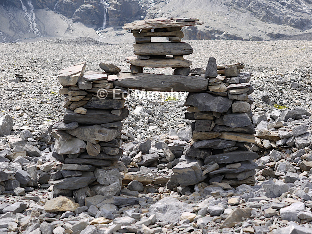 Cairn art at the L&auml;mmeren Hut
