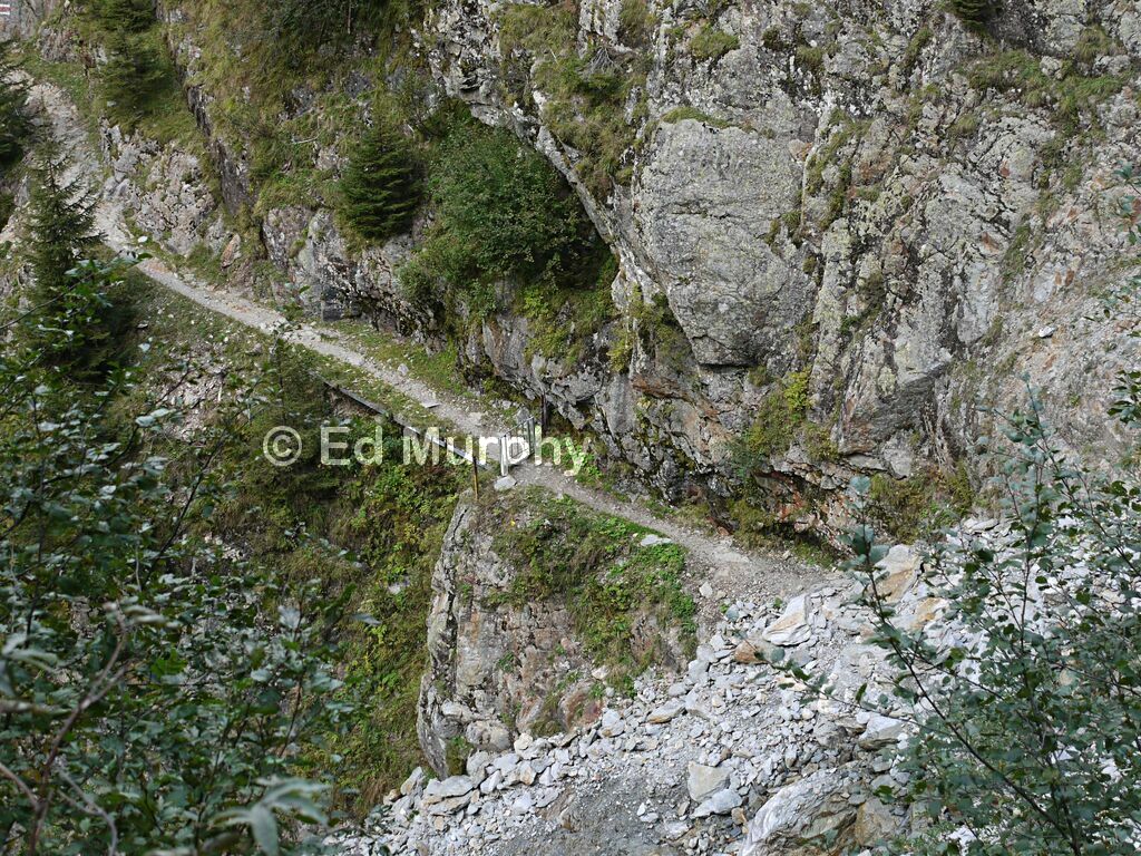 Rockslide on the lower part of the Trift Gorge