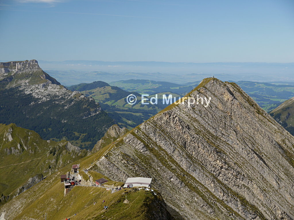 The Schong&uuml;tsch from the Brienzer Rothorn summit