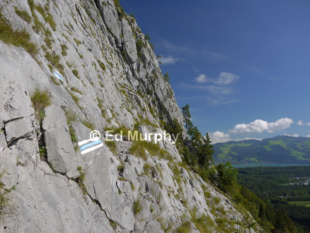 The start of the secured route up the Simmenfluh