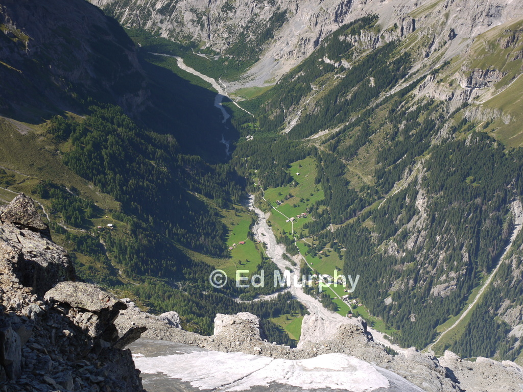 Selden hamlet and the upper Gastern Valley from the Hockenhorn